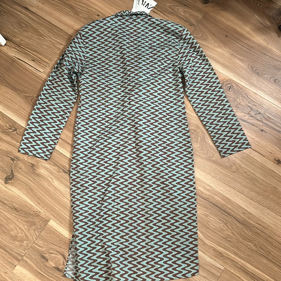 Zara Print Top - Size S - Picture 5 of 5
